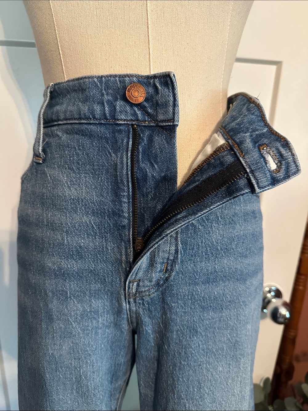 Madewell Women’s The Perfect Vintage Jean 32P blue zipper jeans - Picture 8 of 15